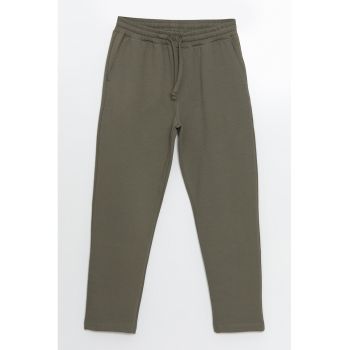 Pantaloni cu croiala dreapta si snur in talie
