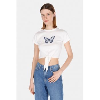 Tricou crop cu imprimeu grafic pe partea din fata