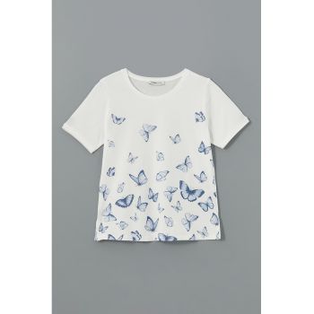 Tricou cu decolteu rotund si model