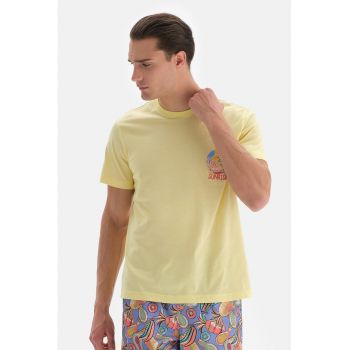 Tricou cu imprimeu grafic pe partea din spate