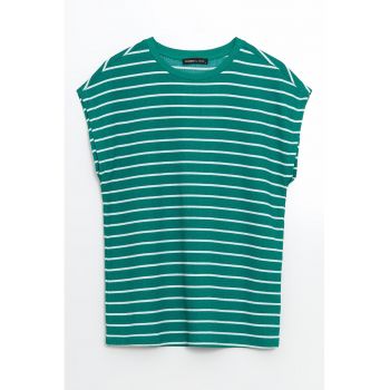 Tricou cu model in dungi