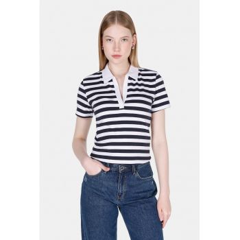 Tricou polo cu model in dungi