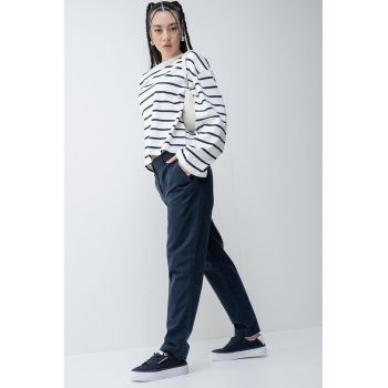 Bluza cu dungi si maneci cazute