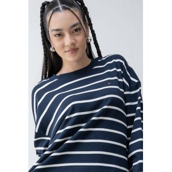 Bluza cu dungi si maneci cazute