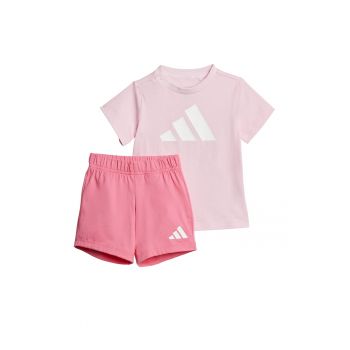 Set de pantaloni scurti si tricou cu imprimeu logo