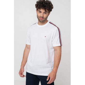 Tricou de bumbac cu decolteu la baza gatului