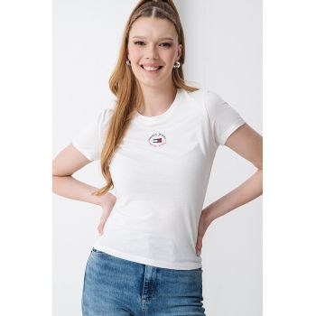Tricou slim fit cu detaliu logo
