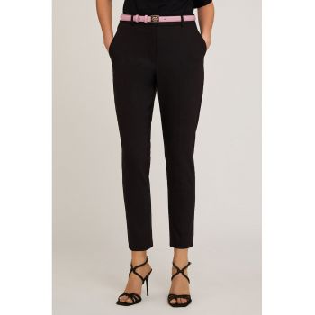 Pantaloni crop cambrati