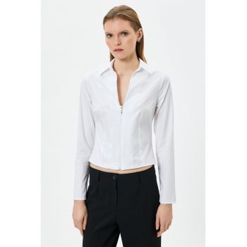 Camasa slim fit cu guler ascutit