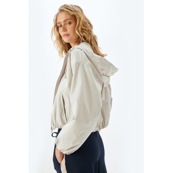 Jacheta crop cu gluga