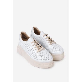 Pantofi albi din piele naturala perforata