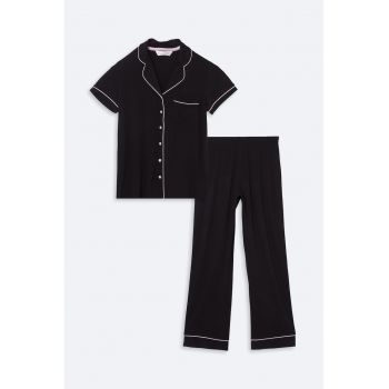 Camasa cu maneci scurte si pantaloni lungi de pijama