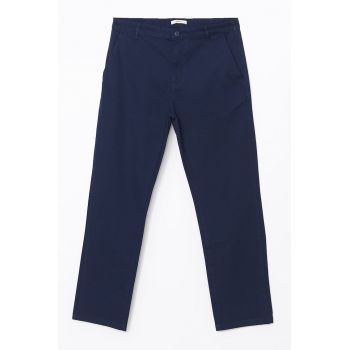 Pantaloni chino drepti