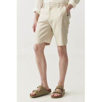 Pantaloni scurti de in cu talie medie
