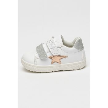 Pantofi sport cu velcro si stea decorativa