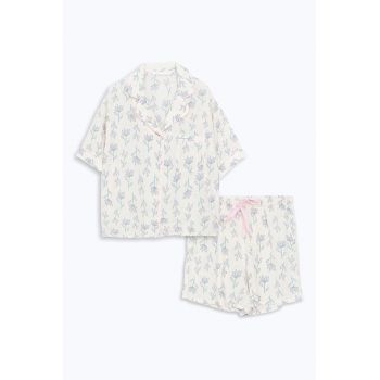 Pijama cu maneci scurte si model floral