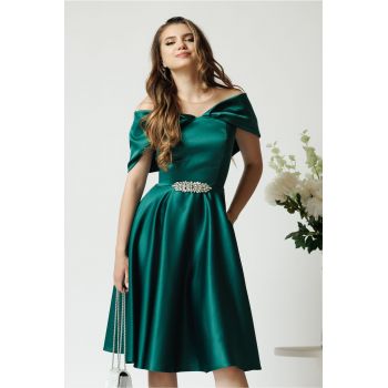 Rochie Jolie eleganta din tafta verde cu accesoriu metalic in talie