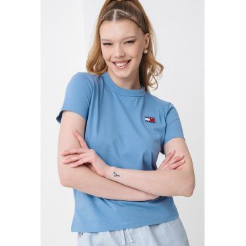 Tricou cu decolteu la baza gatului si logo