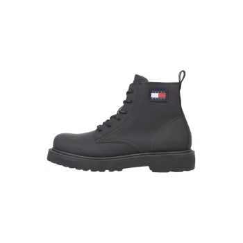 Ghete de piele cu aplicatie logo