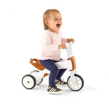 Tricicleta pentru copii Chillafish Bunzi Mate Camel 2 in 1, transformabila in bicicleta fara pedale, scaun usor reglabil, roti din cauciuc sintetic, spatiu depozitare jucarii, greutate admisa 25 kg