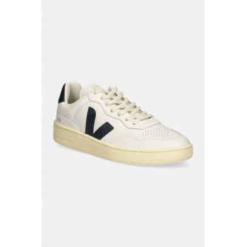 Veja sneakers din piele V-90 culoarea alb, VD2003656B