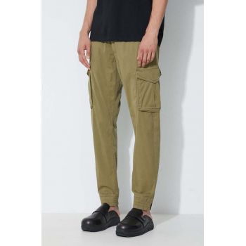 Alpha Industries pantaloni bărbați, culoarea verde, cu fit cargo