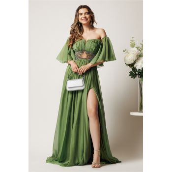 Rochie lunga verde din voal in clos cu strasuri si tull in talie