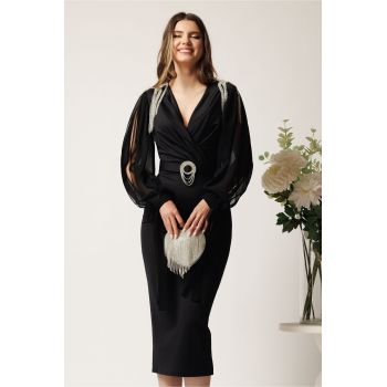 Rochie midi neagra din neopren cu franjuri din strasuri la umeri si curea in talie