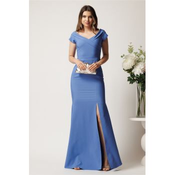 Rochie bleu lunga din stofa cu decolteu barcuta si crapatura pe picior