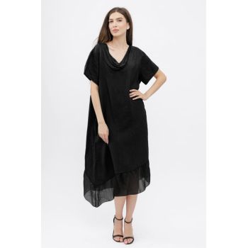 Rochie oversize usor asimetrica A-line, din in cu guler si volan din matase, neagra