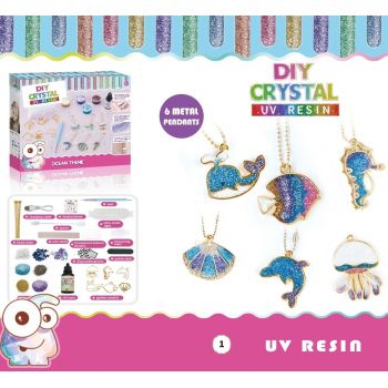 Set creativ DIY cu 6 pandantive metalice, rasina UV, culori si sclipici, lant auriu, tematica ocean, recomandat pentru copii 8 ani+, multicolor