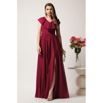 Rochie DY Fashion lunga bordo in clos din voal cu volanas la bust si crapatura pe picior ieftina