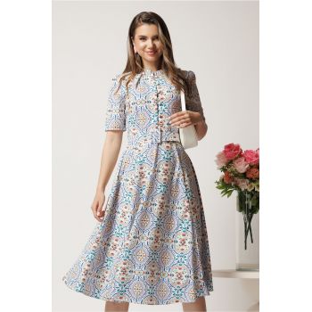Rochie DY Fashion midi alba in clos din triplu voal cu print albastru si curea in talie ieftina