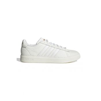 Pantofi sport cu aspect striat
