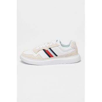 Pantofi sport de piele intoarsa si garnituri sintetice