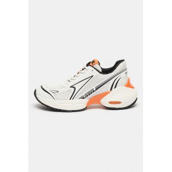 Pantofi sport cu insertii din plasa
