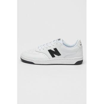 Pantofi sport low-cut din piele ecologica 80