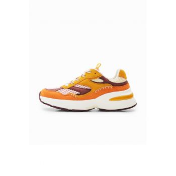 Pantofi sport wedge cu garnituri de piele intoarsa