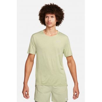 Tricou cu tehnologie Dri-Fit pentru alergare Rise 365