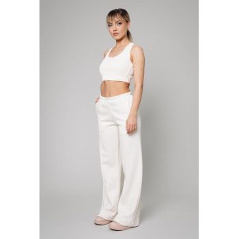 Set de top crop cu decolteu racerback si pantaloni de trening Lineea