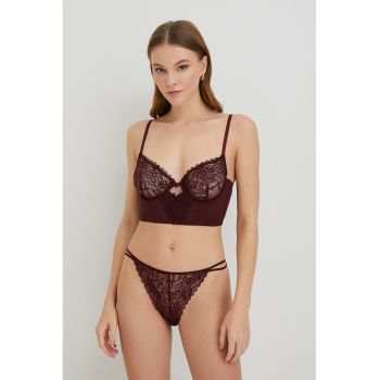 Sutien de dantela cu insertii de plasa
