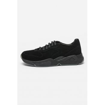 Pantofi uni de piele intoarsa