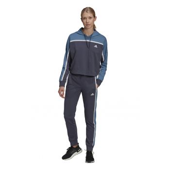 Trening cu model colorblock - pentru fitness