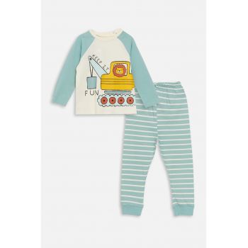 Pijama cu imprimeu si maneci raglan