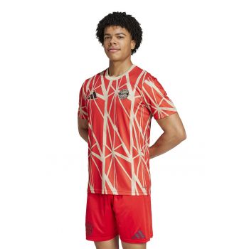 Tricou cu model pentru fotbal