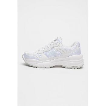 Pantofi sport cu sireturi