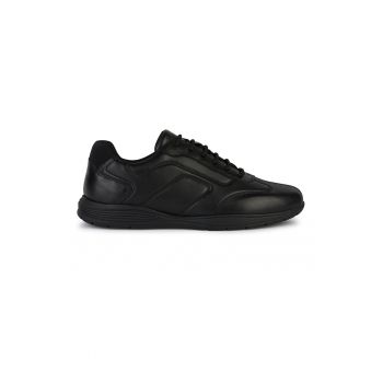 Pantofi sport low-cut din piele cu segmente din material sintetic