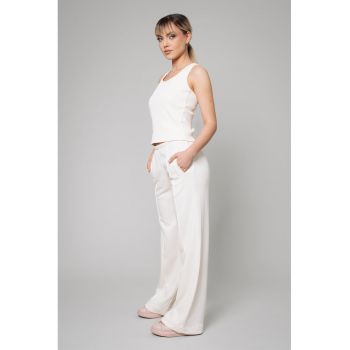 Set de top si pantaloni de trening - 2 piese