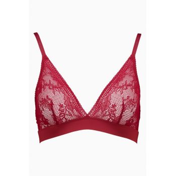 Sutien triunghiular de dantela fara sustinere metalica