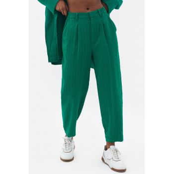 Pantaloni crop cu talie medie